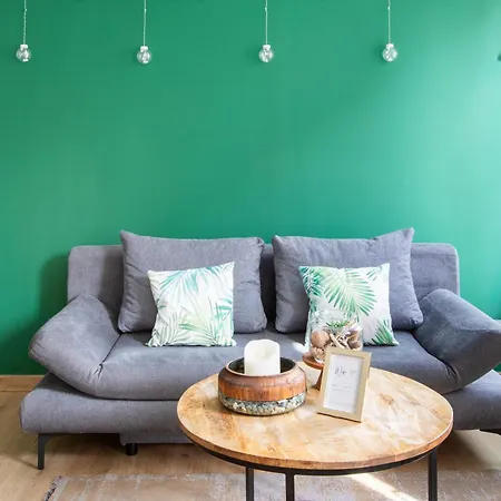 Magic Forest - Peaceful, Comfortable & Bright Apartment *