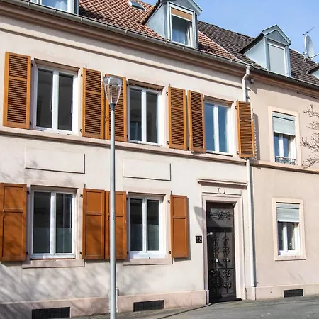 Magic Forest - Peaceful, Comfortable & Bright Apartment