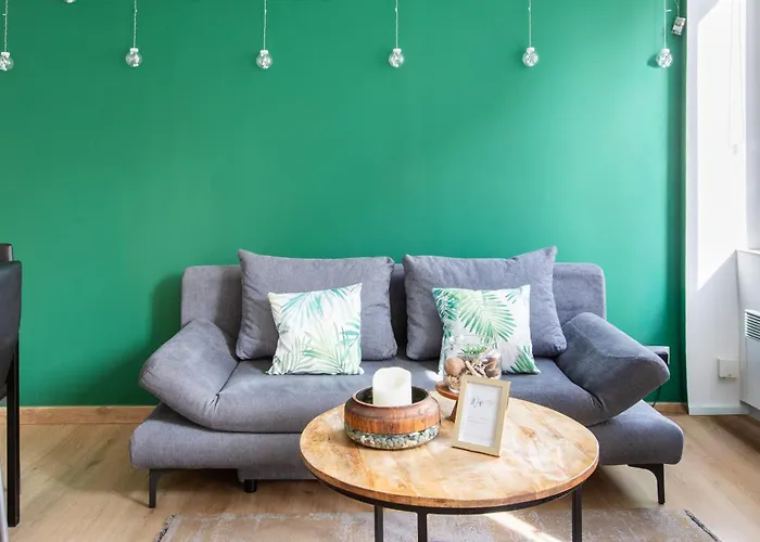 Magic Forest - Peaceful, Comfortable & Bright Apartment *