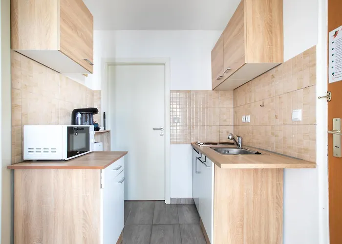Magic Forest - Peaceful, Comfortable & Bright Apartment